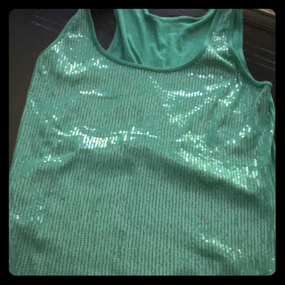 Apt 9 iridescent tank